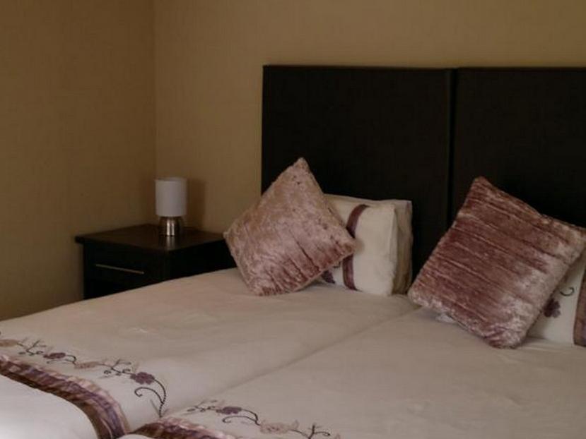 Oasis Shanti Backpackers Oudtshoorn Extérieur photo