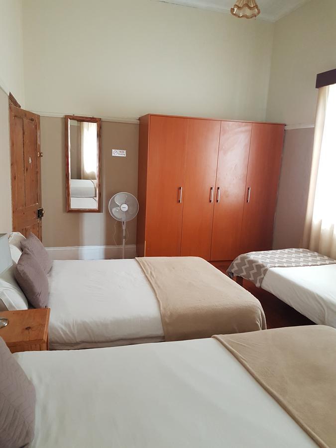 Oasis Shanti Backpackers Oudtshoorn Extérieur photo