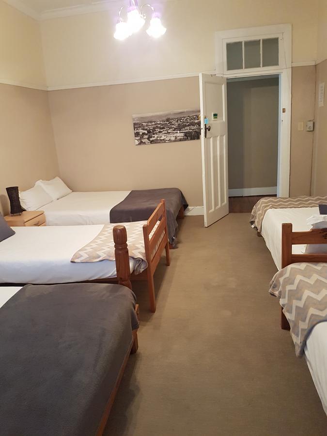 Oasis Shanti Backpackers Oudtshoorn Extérieur photo