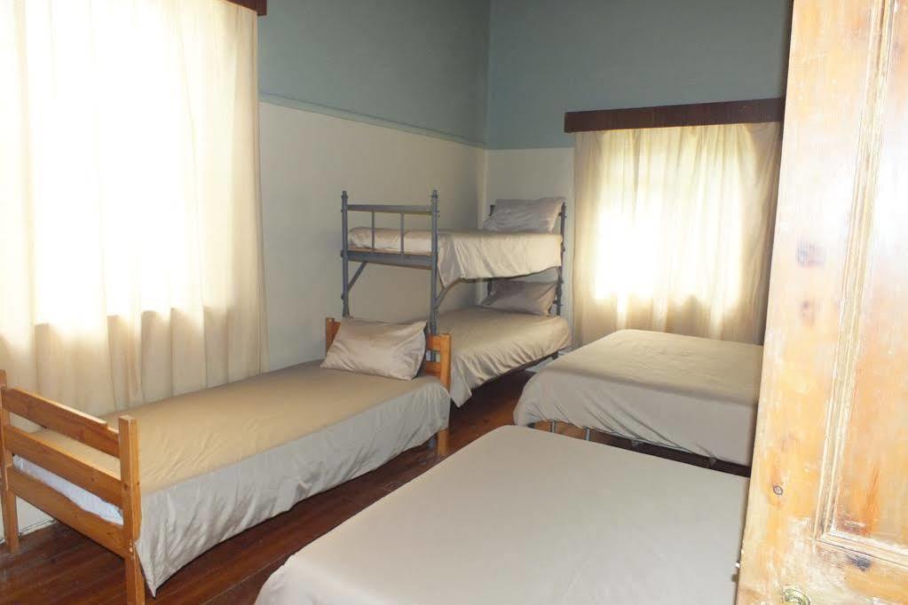 Oasis Shanti Backpackers Oudtshoorn Extérieur photo